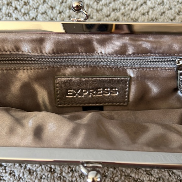 Express Platinum Metallic Clutch - Picture 2 of 5